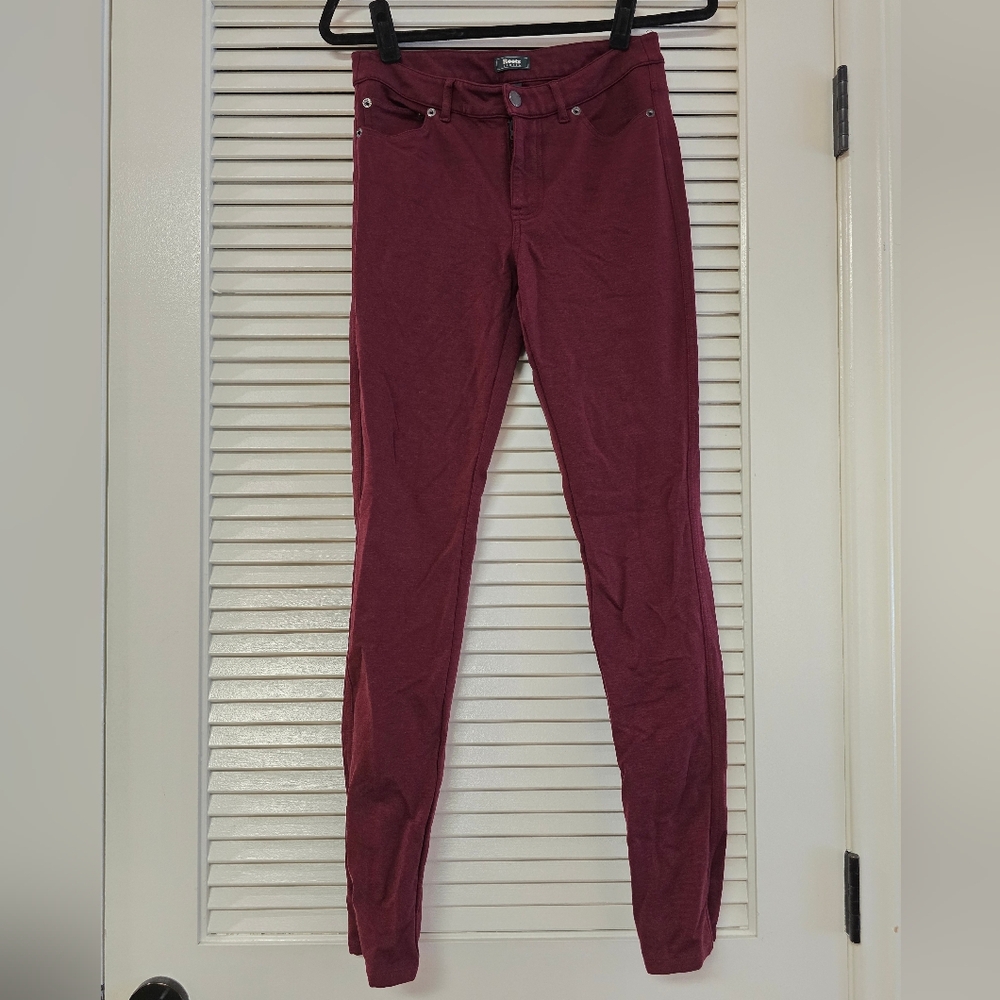 Roots Canada - Burgundy Skinny Stretchy Jeggings With Pockets